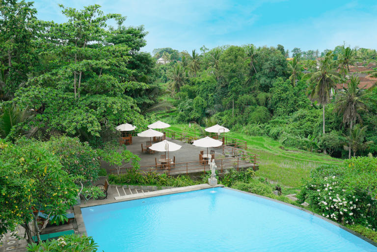 Infinity pool over the valley